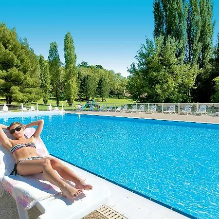 Club Domaine Chateau Laval Greoux-les-Bains
